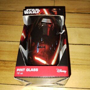 Star Wars: the Force Awakens Kyto Ren 16 Oz Pint Glass (unopened)